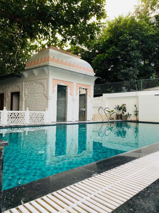 The Experience Resort-Lake Facing Udaipur Bagian luar foto