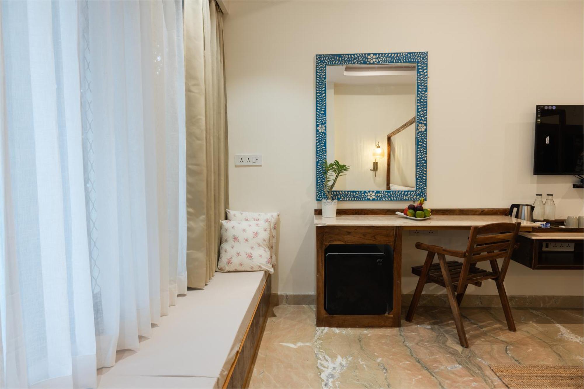The Experience Resort-Lake Facing Udaipur Bagian luar foto