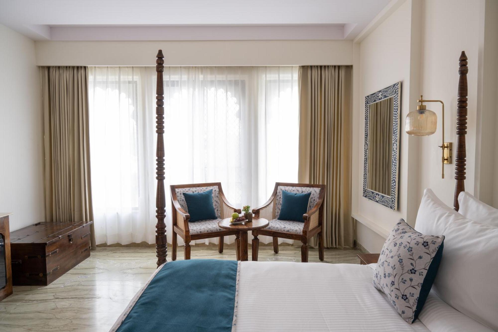 The Experience Resort-Lake Facing Udaipur Bagian luar foto