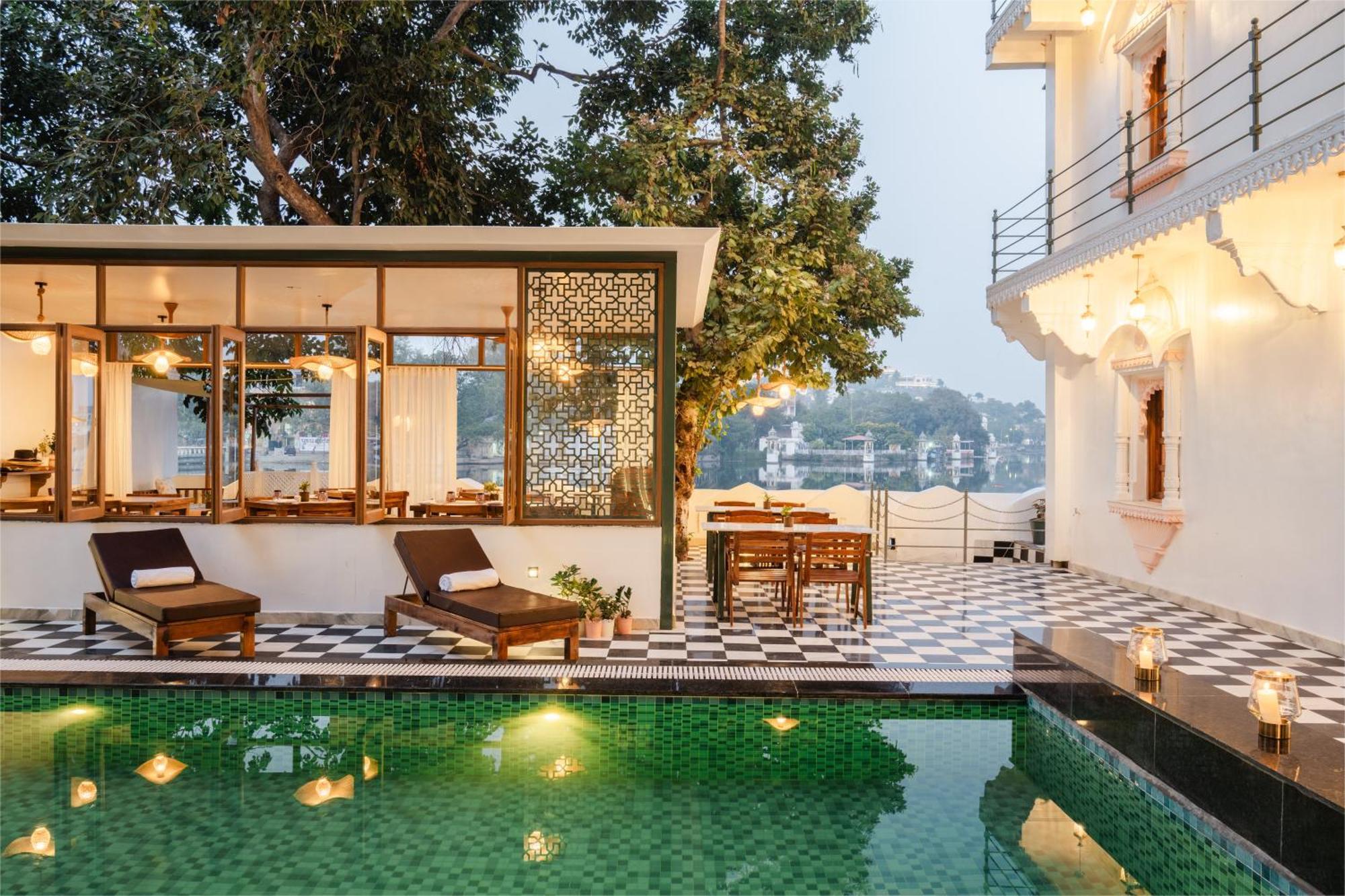 The Experience Resort-Lake Facing Udaipur Bagian luar foto